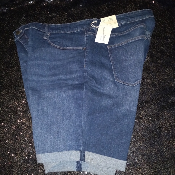 MID RISE BERMUDA SHORTS 22W NEW WITH TAG COLOR  MIDNIGHT  BLUE - Picture 6 of 6